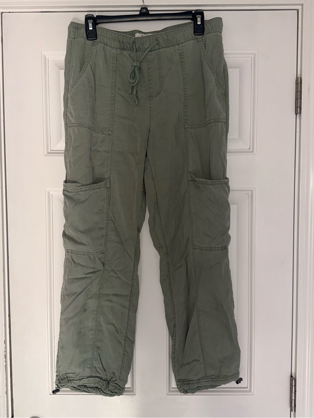 Women's Olive Green Cargo Pants with Drawstring Waist Medium